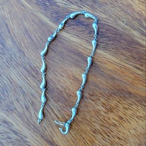 Tiffany & Co / Elsa Peretti Teardrop bracelet